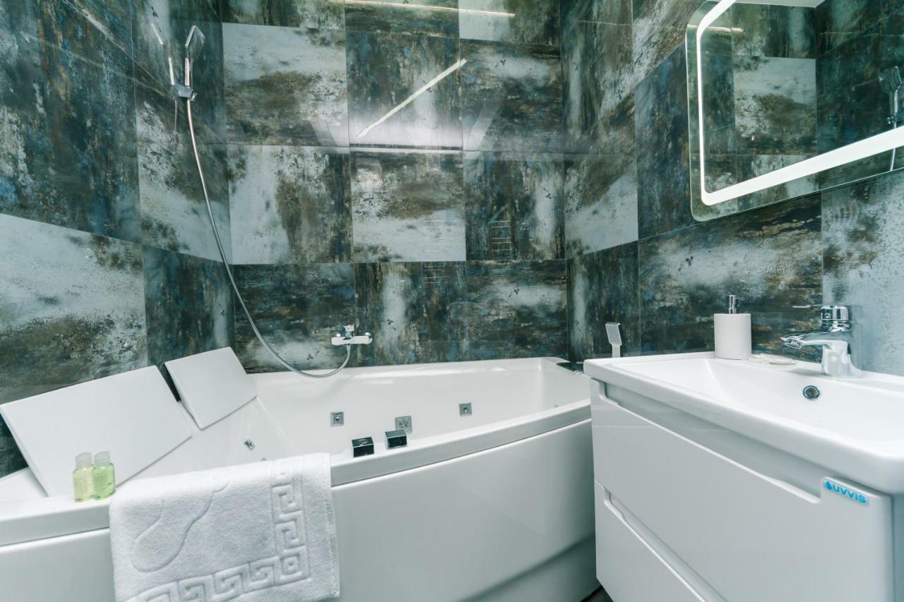 Luxury Apartments Kiev Buitenkant foto
