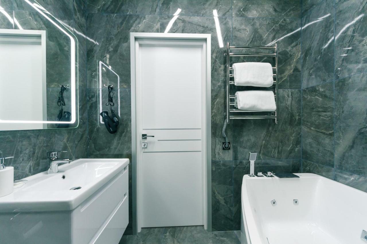 Luxury Apartments Kiev Buitenkant foto